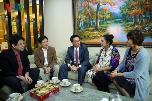 Deputy Prime Minister Vu Duc Dam extends Tet wishes to artists and scientists - ảnh 1